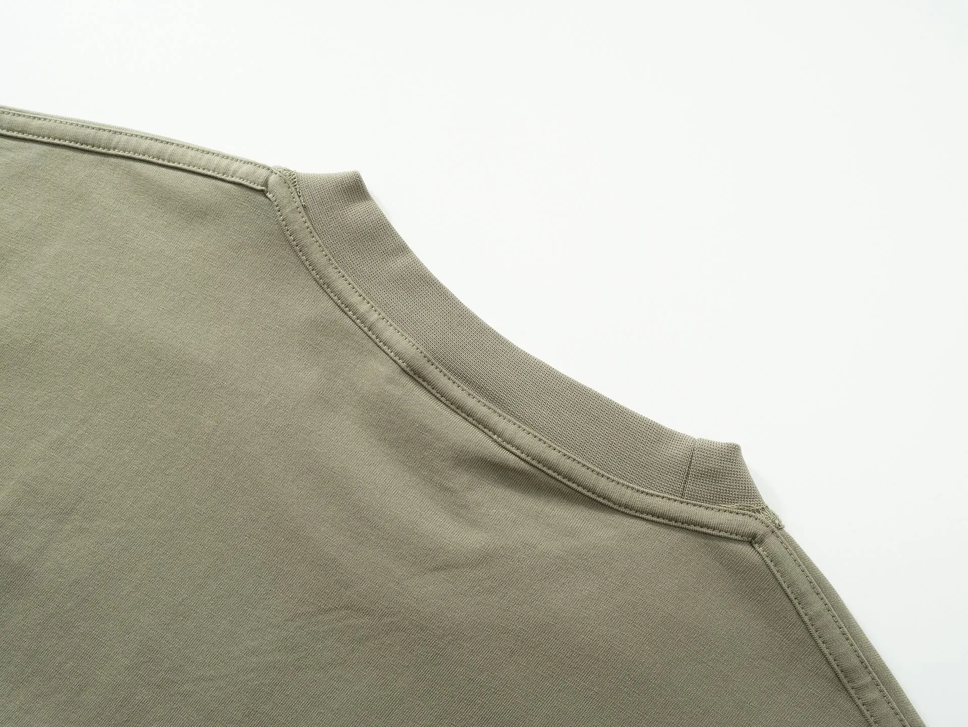 【 . Quality】BALENCI*GA/ #2025New Arrival LOGO T ， ， ， ZP 、 260 ， . ， 。 。Classic LOGO 。 。 , OS . Same Style ：BL 253639 ： ， ，Green Size：XS S M L